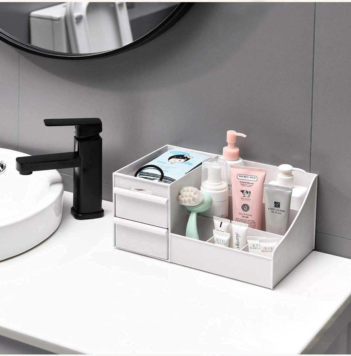 Makeup Organizer – Practical and Stylish Design