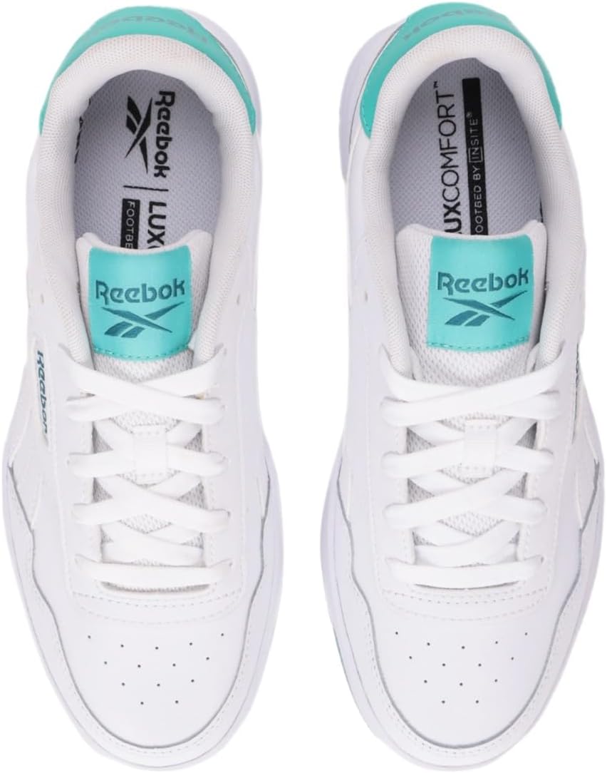 حذاء ريبوك الكلاسيكي للسيدات بتصميم كورت أنيق ومريح للاستخدام اليومي