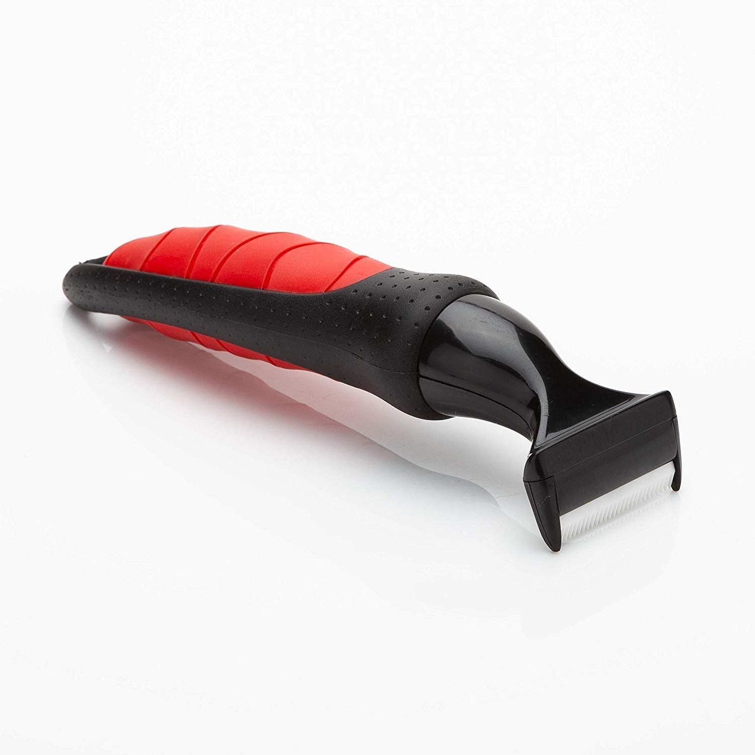 أداة ميكي للعناية بالحيوانات الأليفة – فرشاة إزالة الشعر الزائد (Moult Master) هي أداة احترافية مصممة لتقليل تساقط الشعر وإزالة الفراء الميت بسهولة. مناسبة للكلاب والقطط والجراء