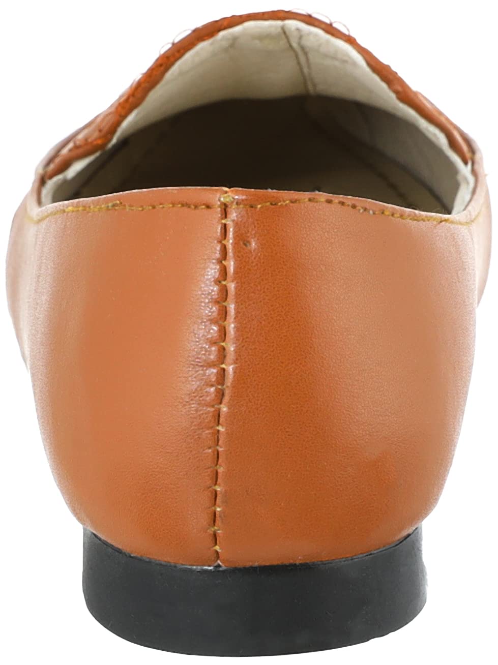 أحذية البرائم للنساء تجمع بين الأناقة والراحة والمتانة. مصممة للمرأة العصرية، توفر تناسباً مثالياً للاستخدام اليومي، النزهات أو المناسبات شبه الرسمية.