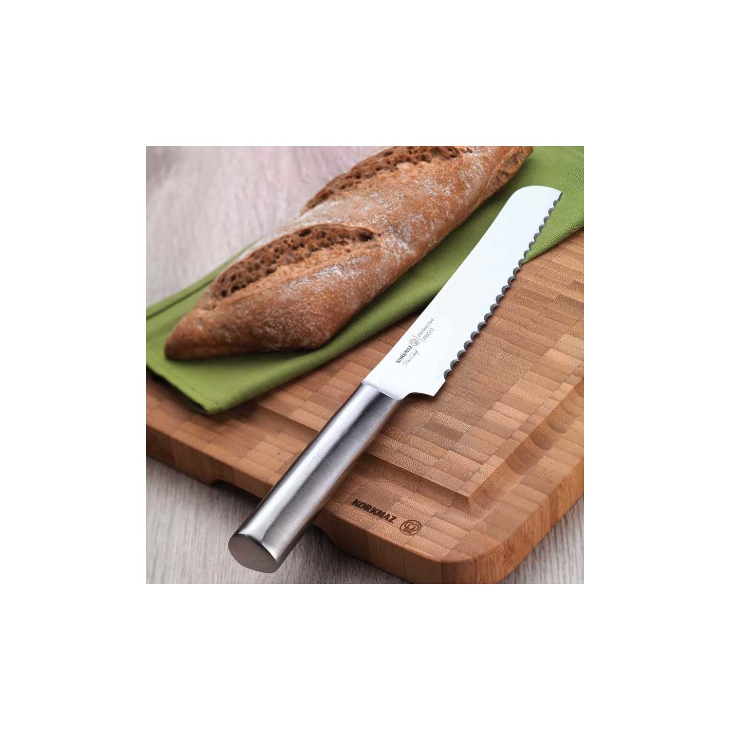 سكين الخبز من Korkmaz سم 20  مصمم لتقطيع الخبز بسهولة ودقة عالية.