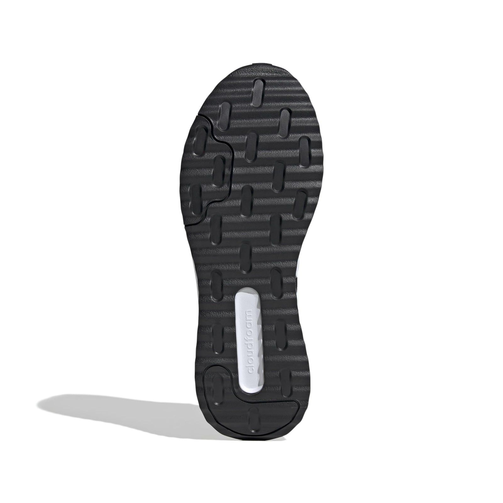 أحذية adidas للرجال مصممة لتجمع بين الراحة والمتانة والأسلوب الرياضي الأيقوني. مصنوعة من مواد قابلة للتنفس مع نعال مبطنة ونعل خارجي قوي