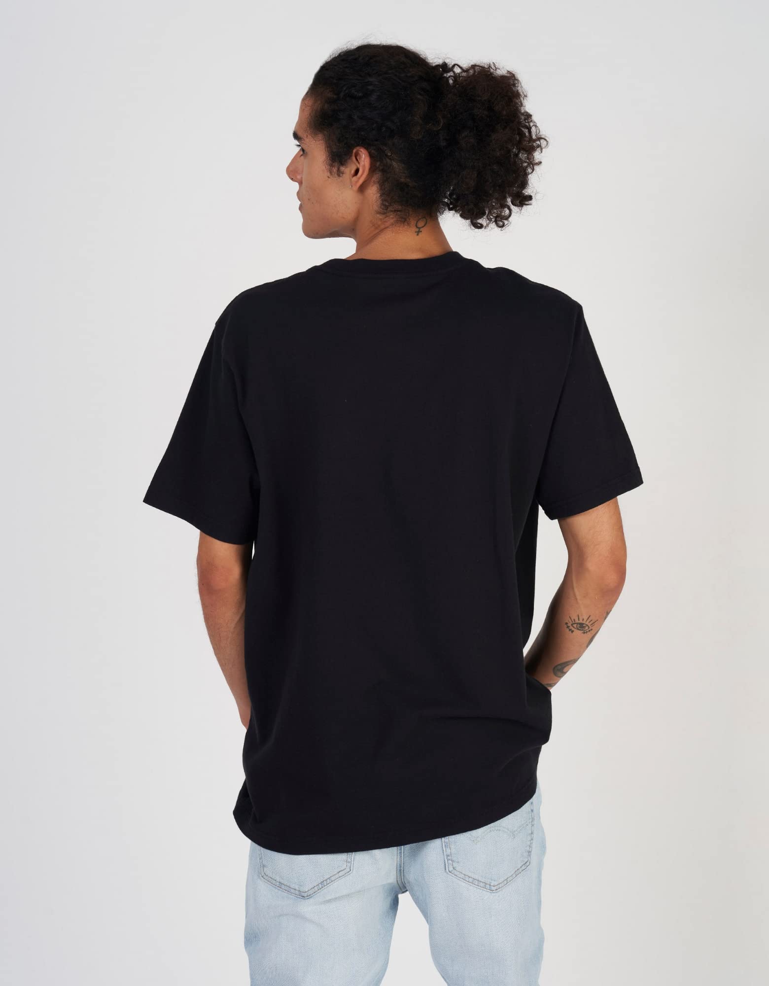 American Eagle Super Soft Graphic T-Shirt For Men,Ultra-soft, breathable fabric for maximum comfort.