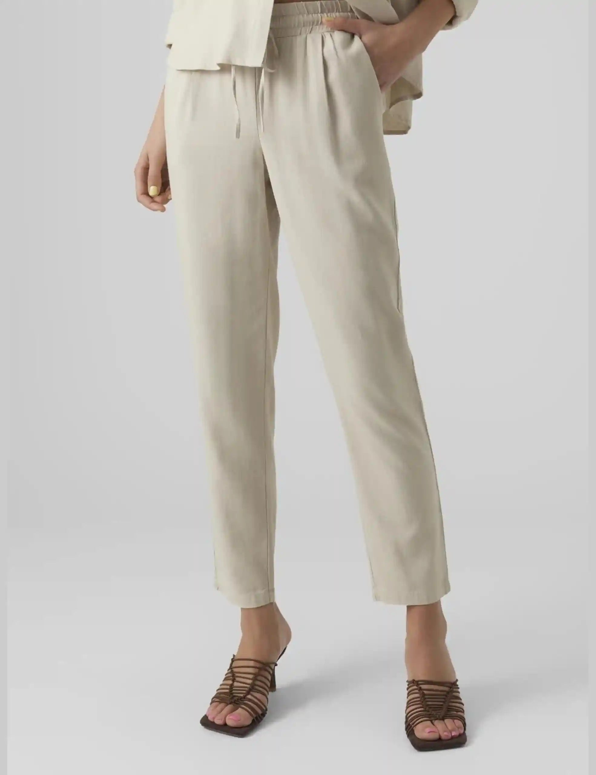 Vero Moda Women's Vmjesmilo Ga Noos Ankle Pants - Safqqa Egypt
