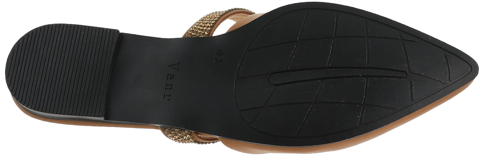 شبشب نسائي من ماديوس مصمم لتوفير الراحة وسهولة الاستخدام اليومي. مصنوع من خامات خفيفة وناعمة تمنح ارتداءً مريحاً وسهلاً مع تصميم سهل الارتداء بدون عناء.