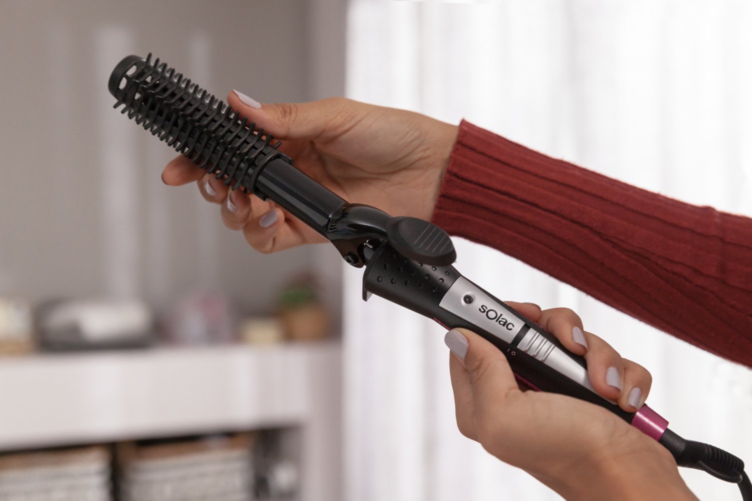 Curling solac iron.