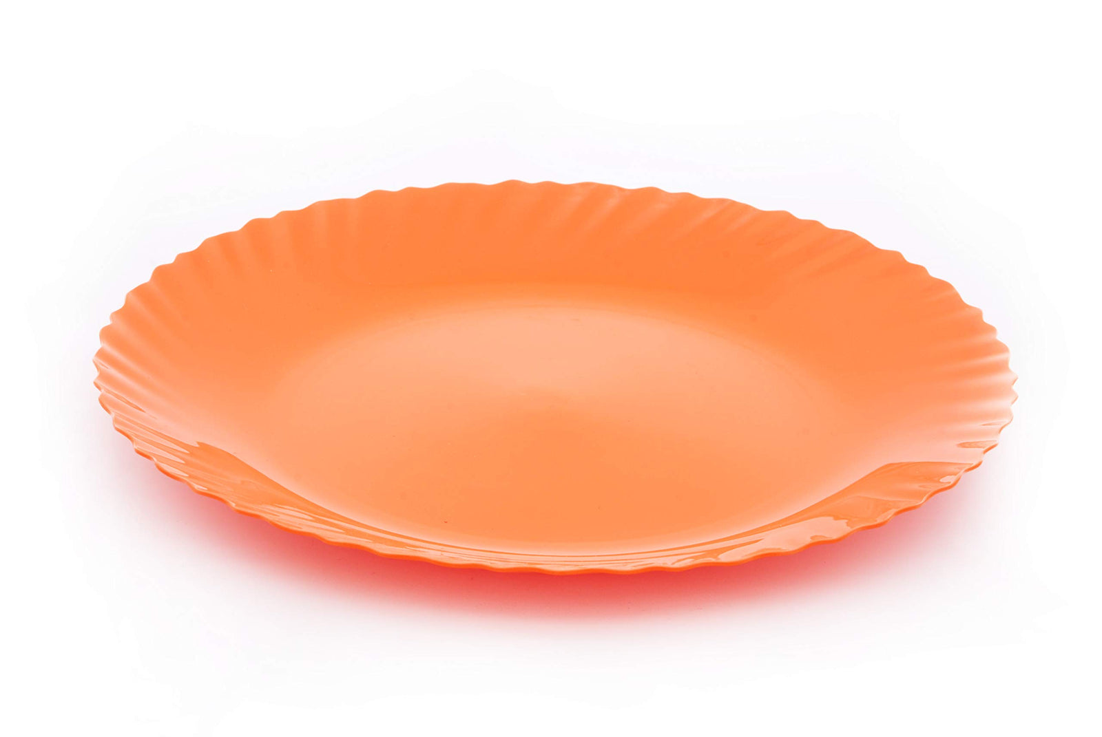 طبق من Mintra بحواف ملتوية – مقاس 12 بوصة (30 سم) – لون برتقالي هو طبق أنيق ومتين يضيف لمسة جمالية وتجديد للمائدة