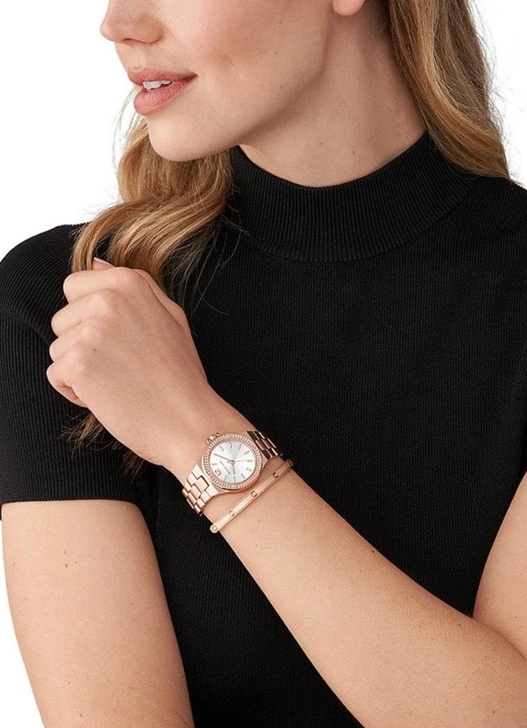 MICHAEL KORS Women’s Watch – Elegant Luxury Fashion Timepiece