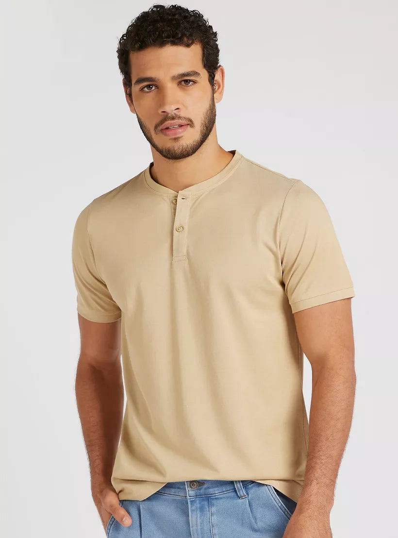 Splash Solid T-shirt with Henley Neck and Short Sleeves For Men,