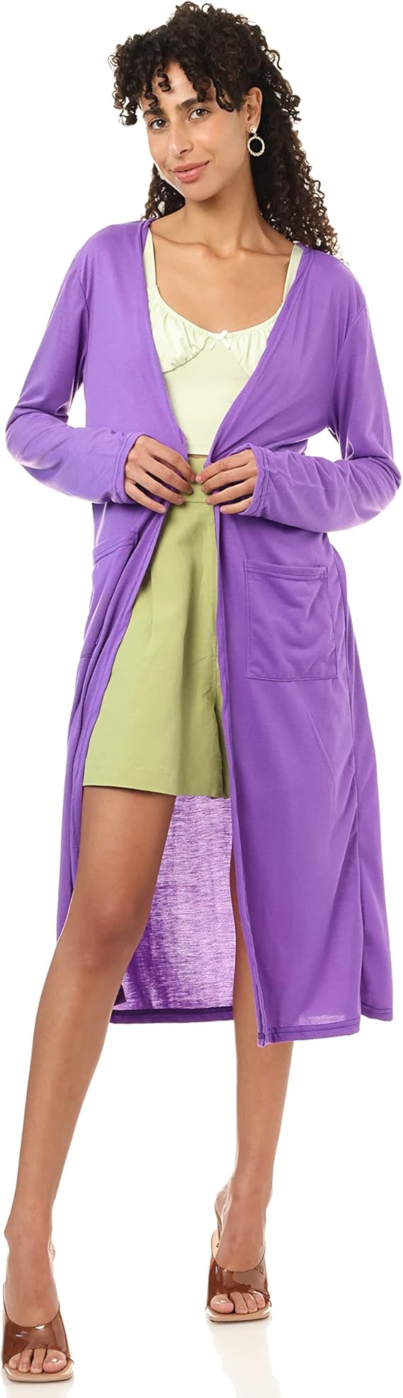 كارديغان Jamila مفتوح من الأمام للنساء، مريح وأنيق ومصمم للاستخدام اليومي. مصنوع من مواد ناعمة وقابلة للتهوية يوفر الدفء مع إحساس خفيف عند الارتداء. 