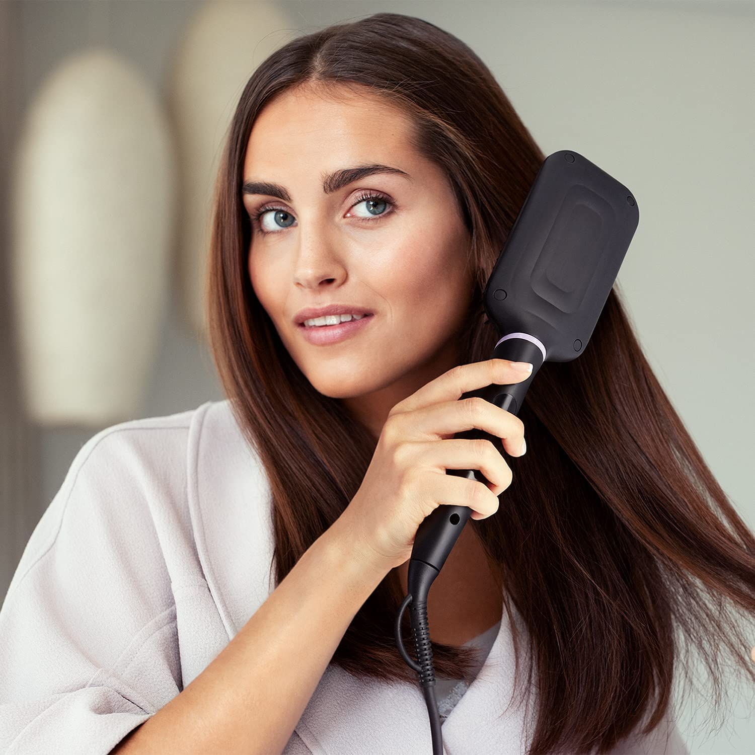 Philips StyleCare Essential Heated Straightening Brush, Smooth, Shiny, Frizz-Free Hair, Extra Large Brush Area, ThermoProtect Technology, BHH880/00 - Safqqa Egypt