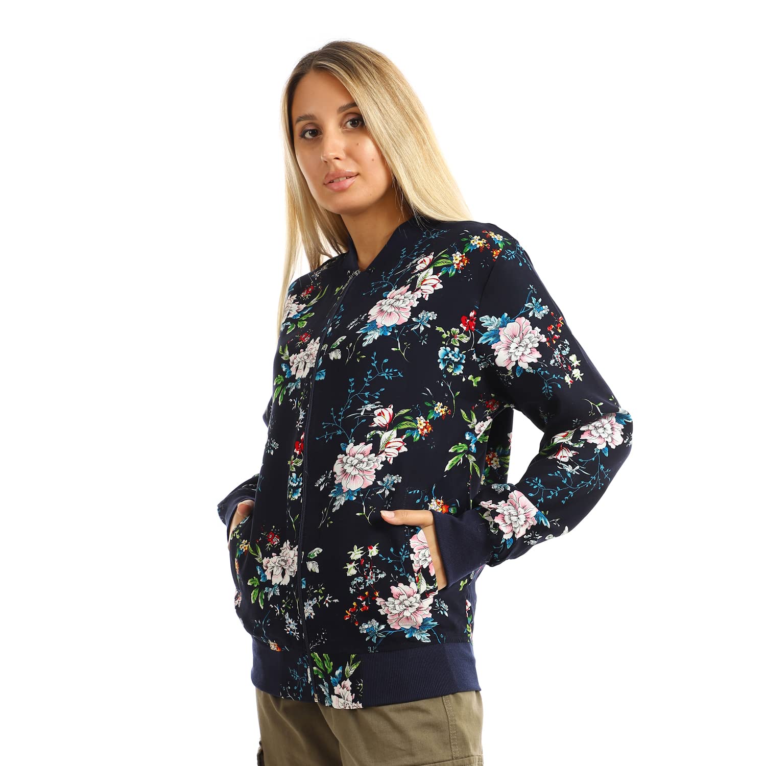 جاكيت هنلي للنساء من جميلة، تصميم مبطن ومطبوع بسوستة وجيوب