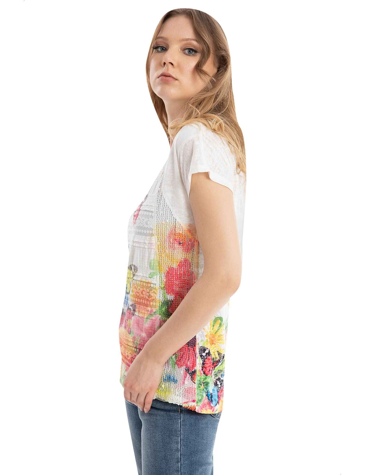 Dalydress Butterflies Print Front Lace Detail T-shirt for Women - Safqqa Egypt