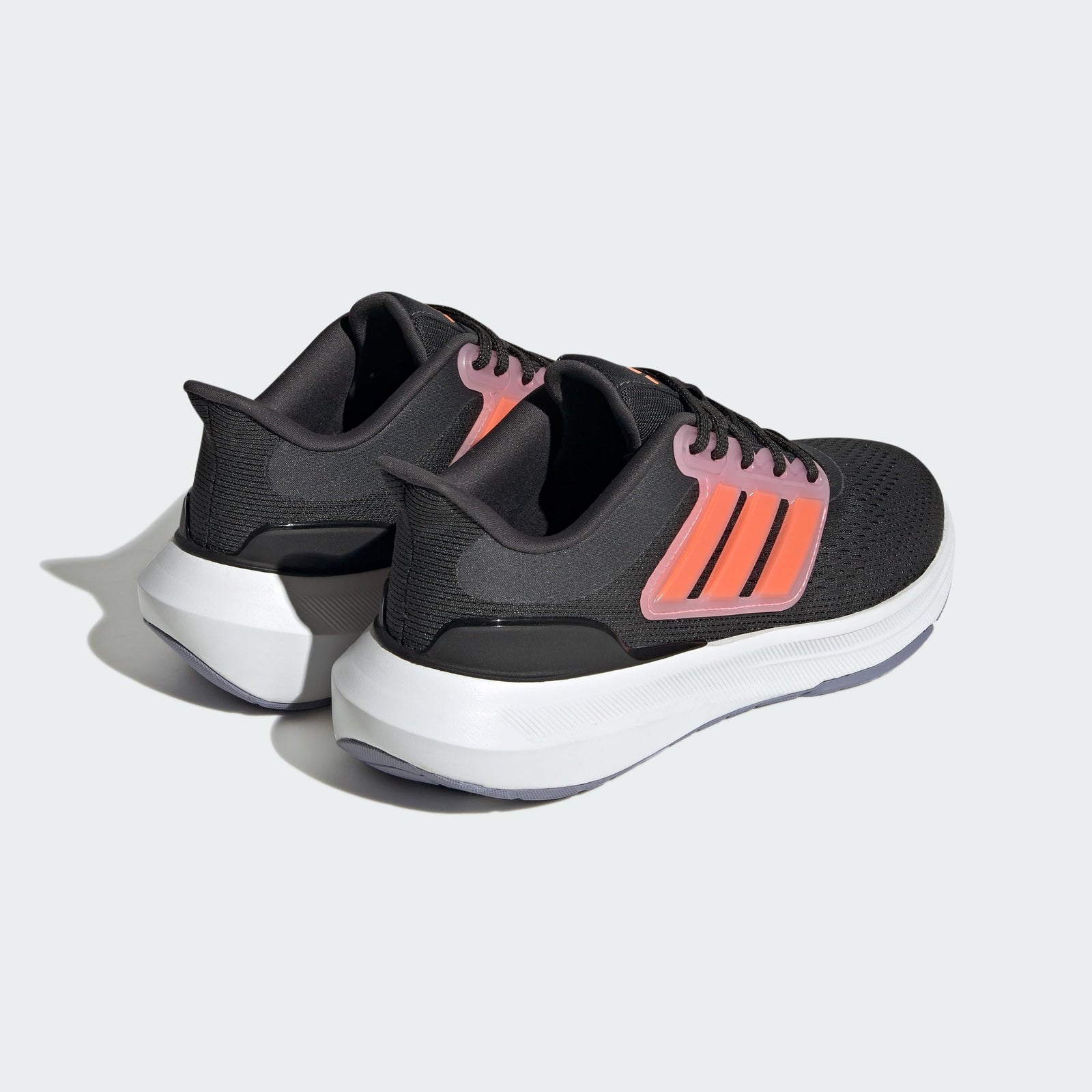 أديداس حذاء نسائي ULTRABOUNCE W