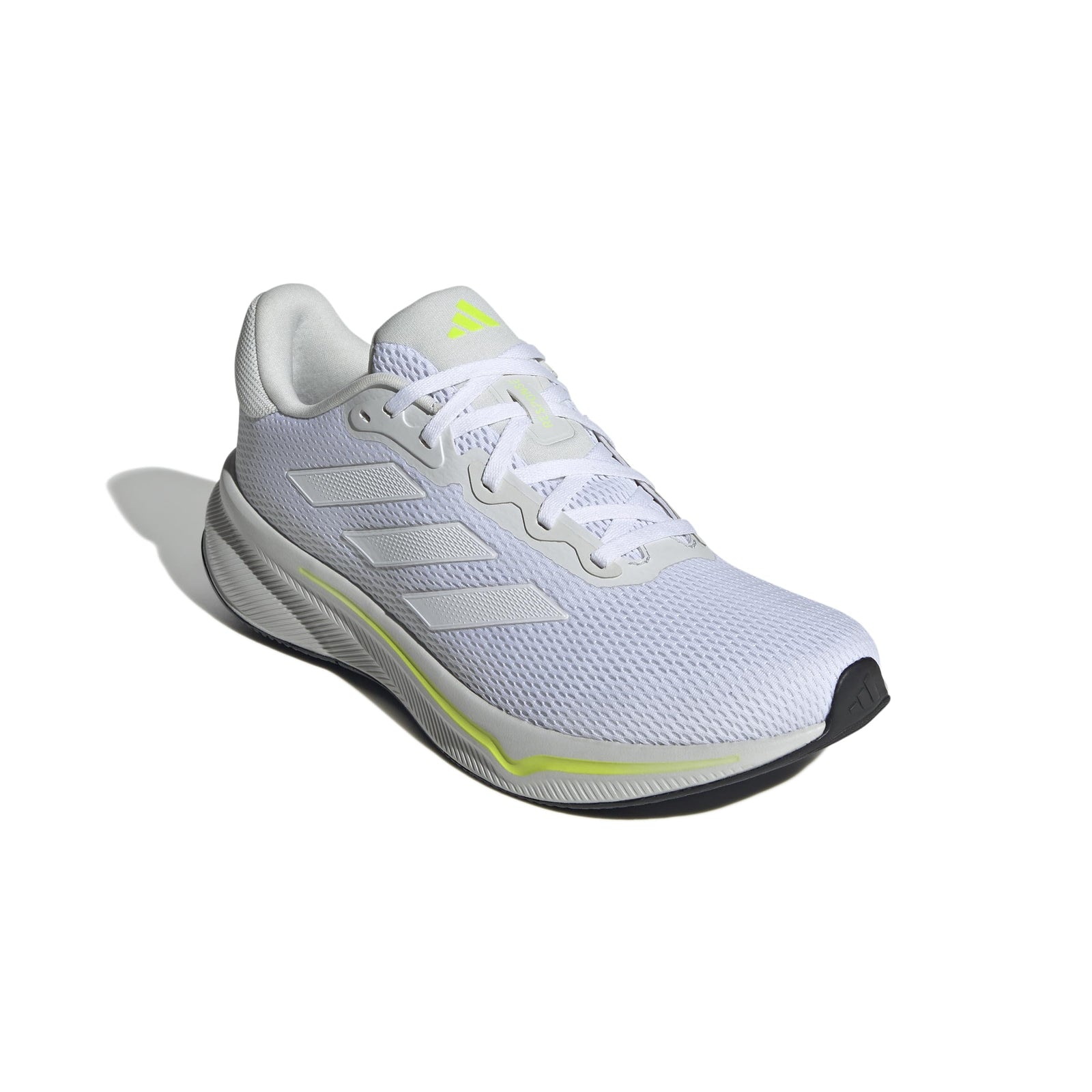 أحذية adidas للرجال مصممة لتوفر الراحة والمتانة والأناقة العصرية. مصنوعة من مواد عالية الجودة، وتتميز بنعال مبطنة وأقمشة قابلة للتنفس ونعل خارجي قوي لدعم مثالي طوال اليوم. مثالية للرياضة أو التمارين
