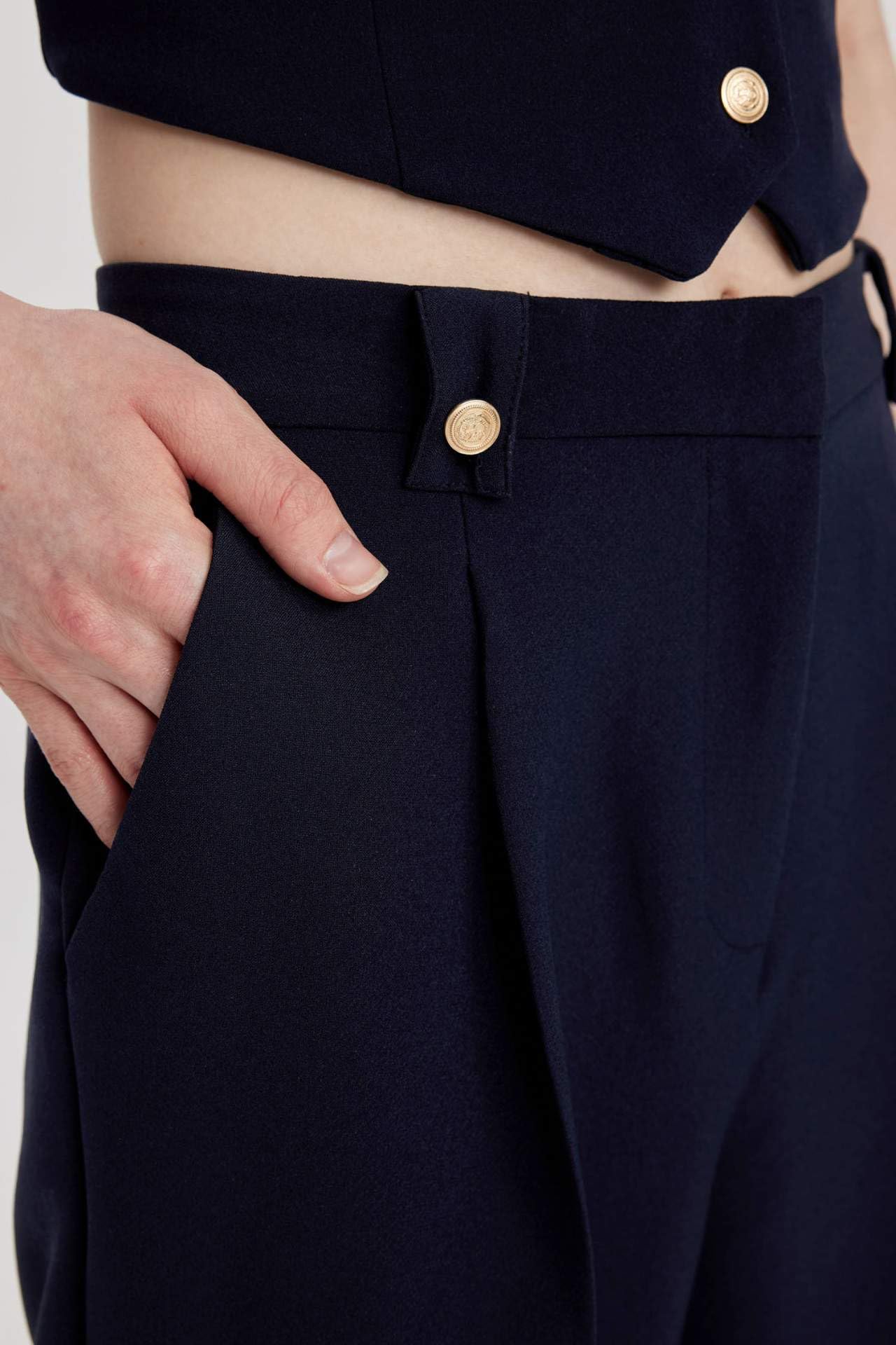 DeFacto Pants For Womens - Safqqa Egypt