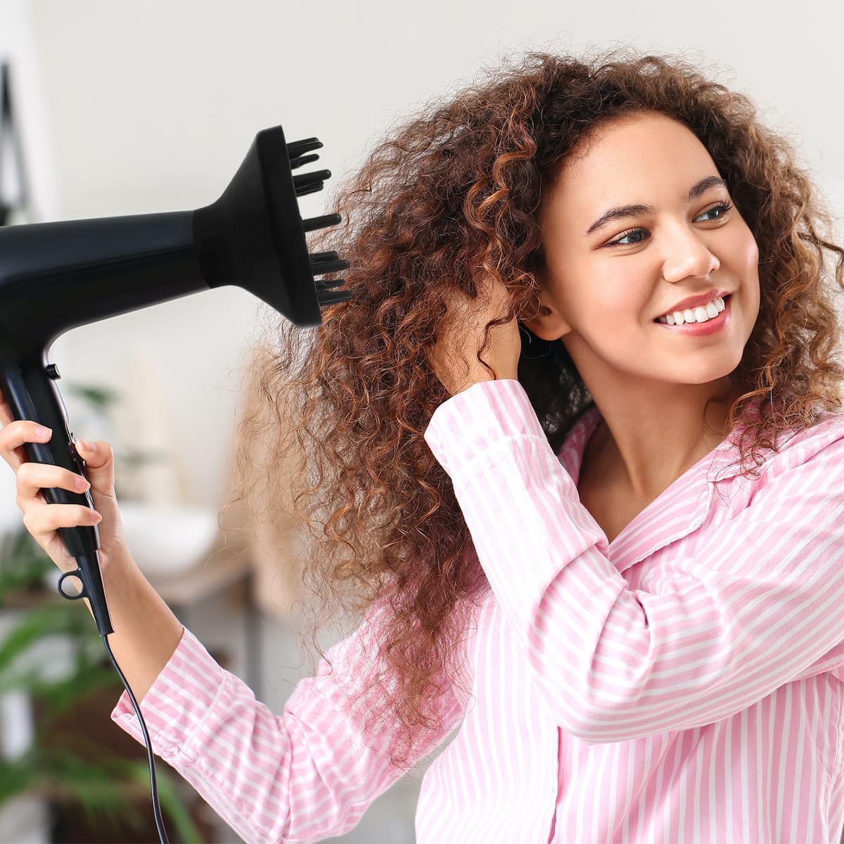 Hair Diffuser Attachment for Hair Dryer, Universal Fit Nozzle, Curly & Wavy Hair Styling Tool, Boost Volume, Fast Dry, Frizz-Free Curls