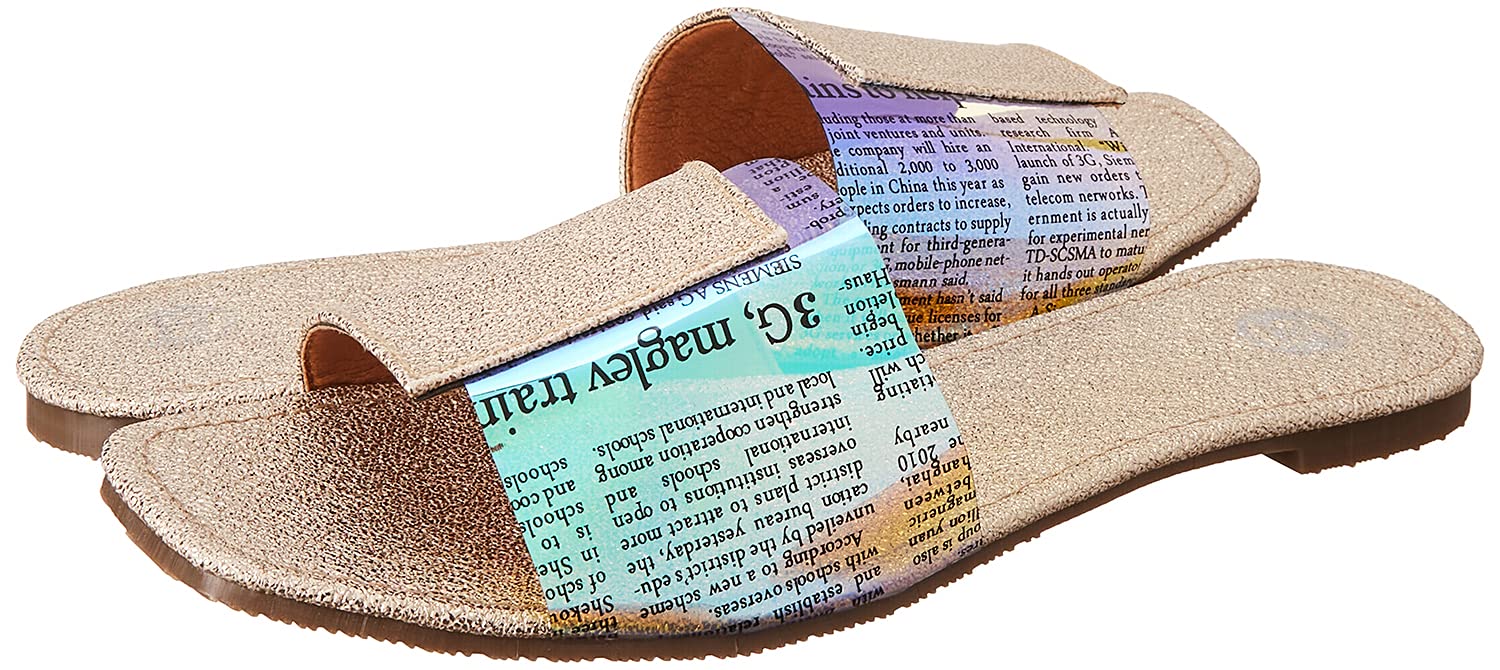 شبشب سلايدز بتصميم مطبوع حروف ومقدمة بطرف مربع للنساء، من كلوب الدو
