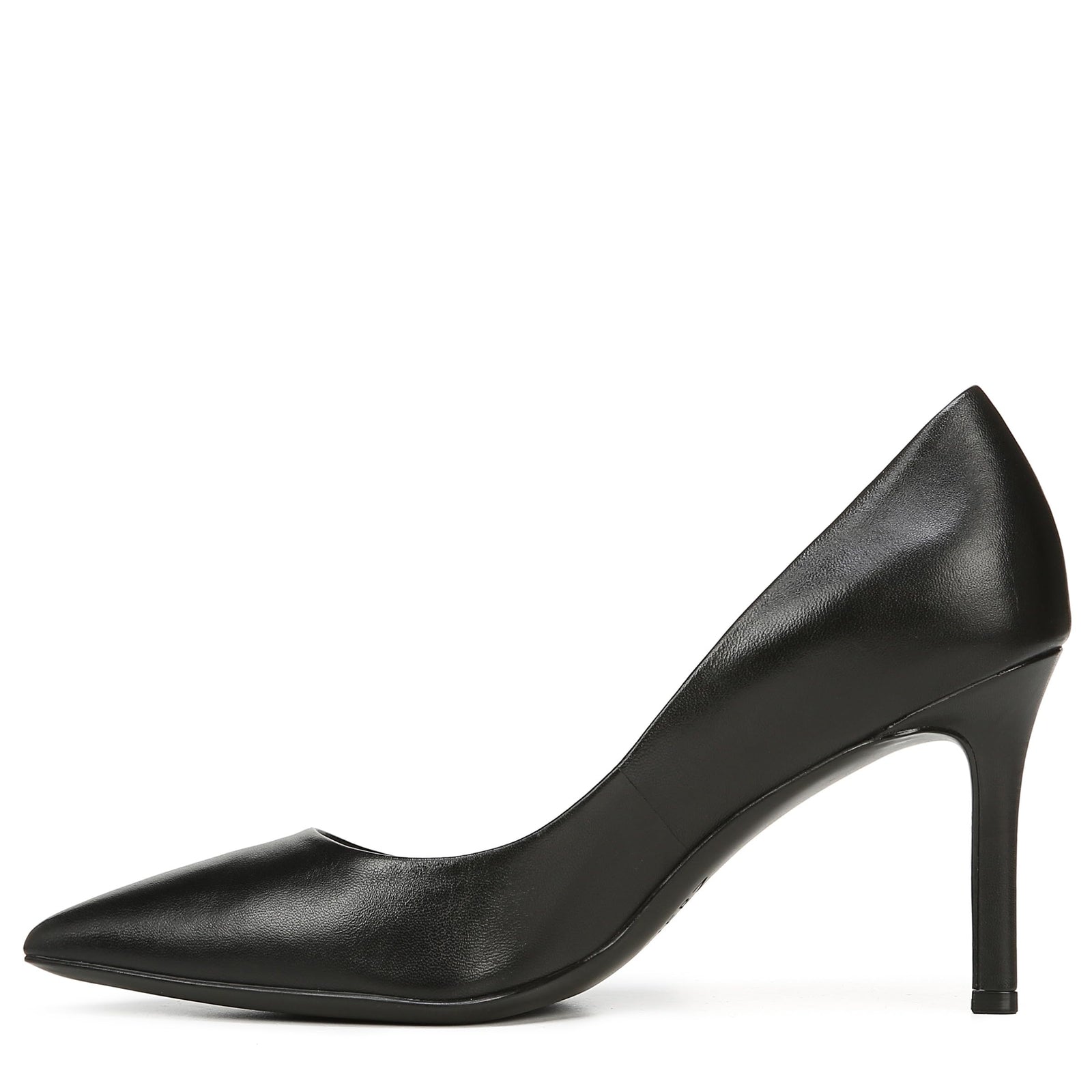  أحذية ناتشورالايزر للنساء لتوفير الراحة طوال اليوم دون التخلي عن الأناقة. صُنعت من خامات عالية الجودة وتتميز بنعل داخلي مبطن ناعم وتصميم مريح يدعم شكل القدم الطبيعي