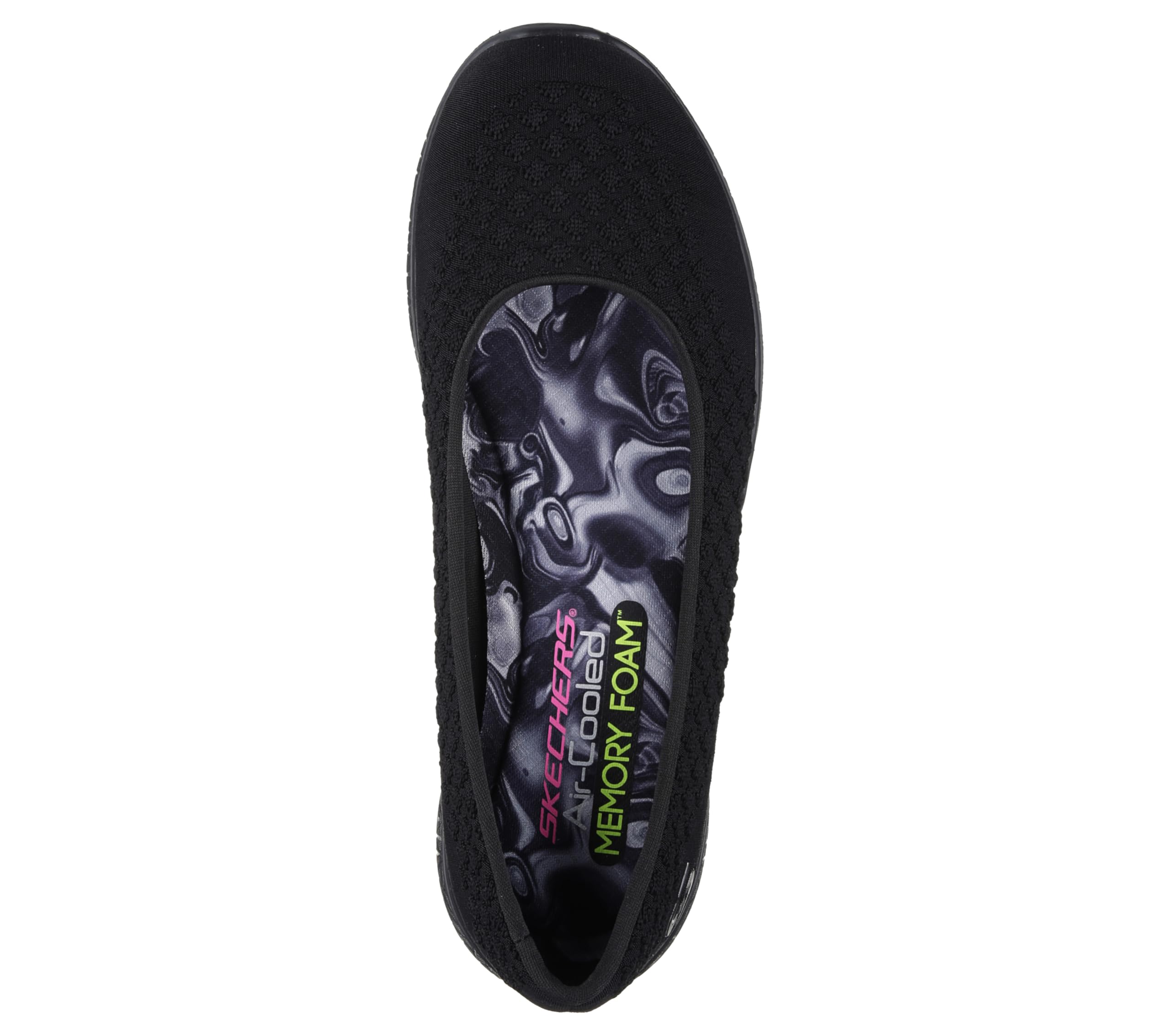 أحذية سكيتشرز النسائية بين الراحة والأداء والأناقة العصرية لتناسب جميع المناسبات. صُممت من خامات خفيفة وقابلة للتنفس مع نعل داخلي مبطن