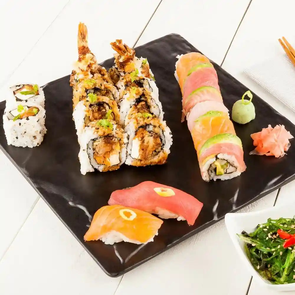 أطباق تقديم 10×10 بوصة من Restaurantware-Voga – 4 ألواح مربعة