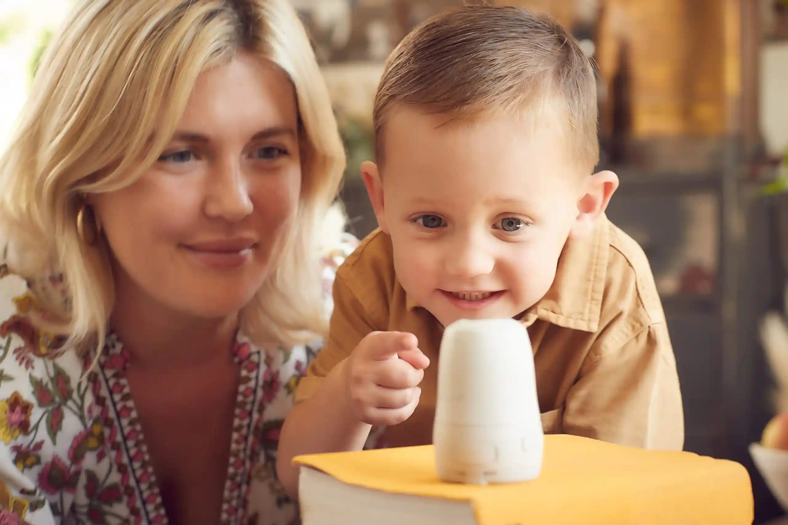 كاميرا كانون باورشوت PX طراز   باللون الأبيض هي كاميرا ذكية ومضغوطة مصممة لتصوير الصور والفيديو بسهولة. مزودة بتقنية التعرف على الوجوه والتركيب الذكي للصورة – Safqqa Egypt