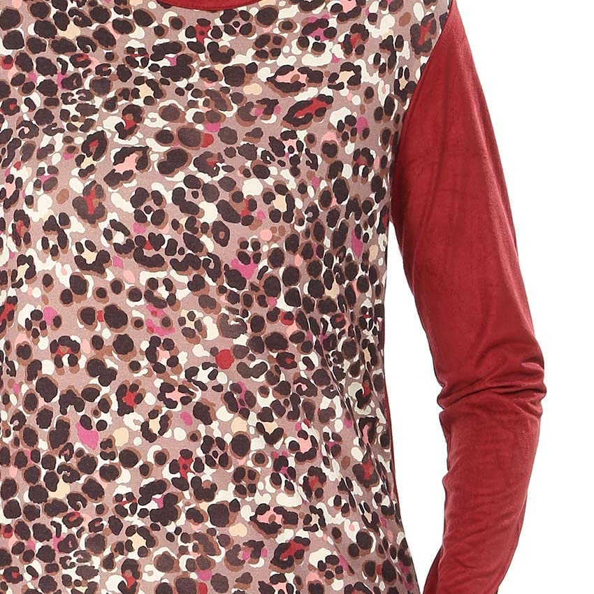 بلوزة ESLA للنساء تتميز بتصميم عصري وأنثوي يمنحك إطلالة أنيقة ومريحة في نفس الوقت.