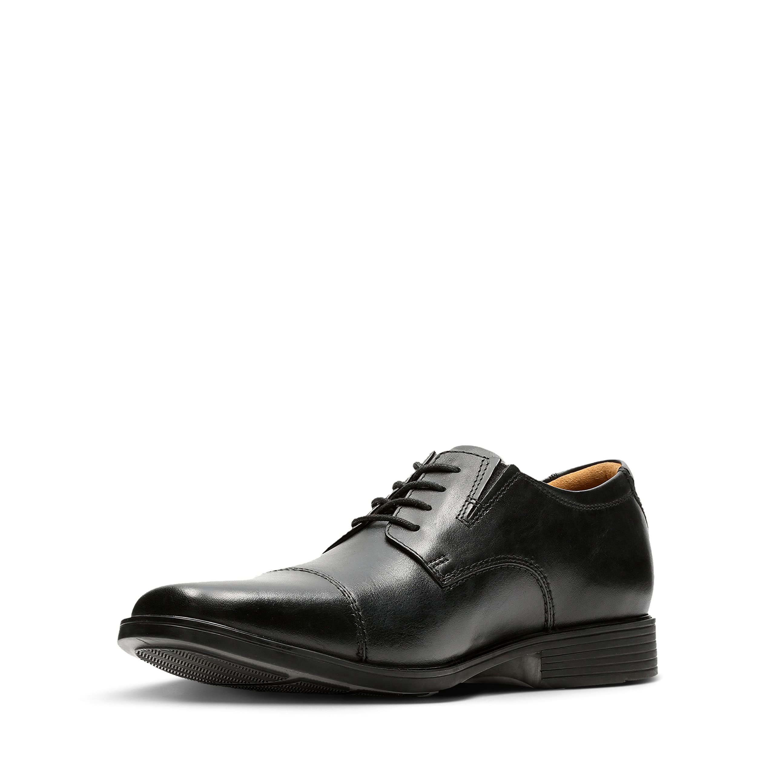 أحذية من Clarks للرجال التي تجمع بين الراحة الكلاسيكية والأناقة الراقية – Safqqa Egypt