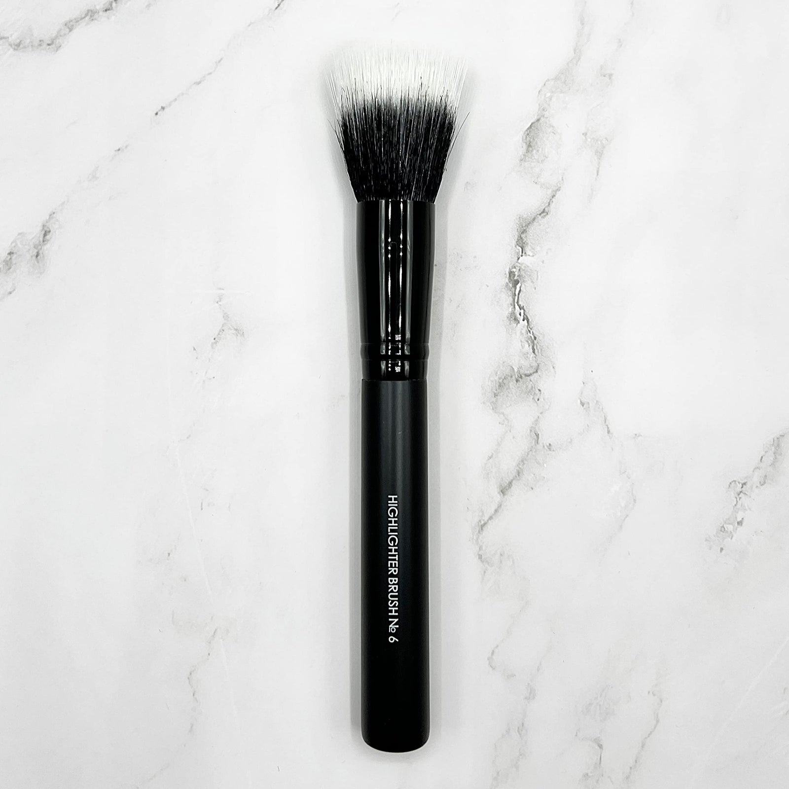 Impala Makeup Brush – Smooth and Even Application