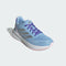أحذية adidas للأولاد مصممة لتمنح الراحة والمتانة والمظهر الرياضي لدعم الأطفال النشطين. تتميز بأقمشة قابلة للتنفس مع نعال مبطنة ونعل خارجي قوي للحفاظ على راحة وحماية القدمين طوال اليوم