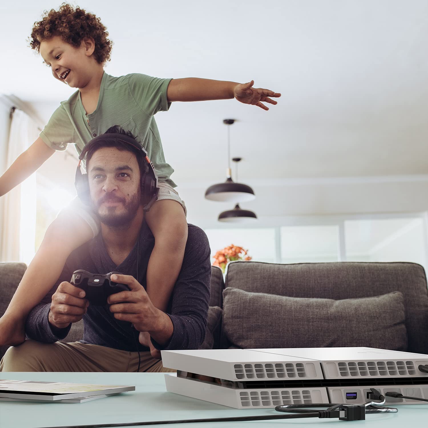 كابل KabelDirekt لتمديد الشبكات LAN & Ethernet بطول 0.5 متر هو حل عالي الجودة لتمديد اتصال الشبكة دون فقدان السرعة أو الاستقرار. مزود بموصل RJ45 ذكر وأنثى لتمديد الكابلات بسهولة – Safqqa Egypt