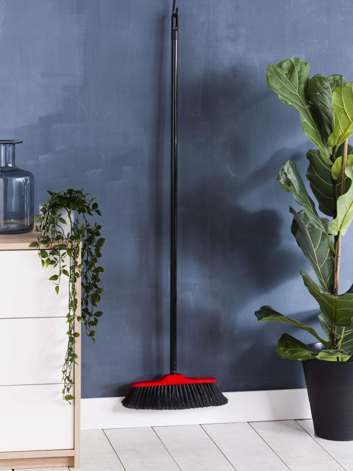 مكنسة بمقبض مونيكا من يورك، 500 غرام