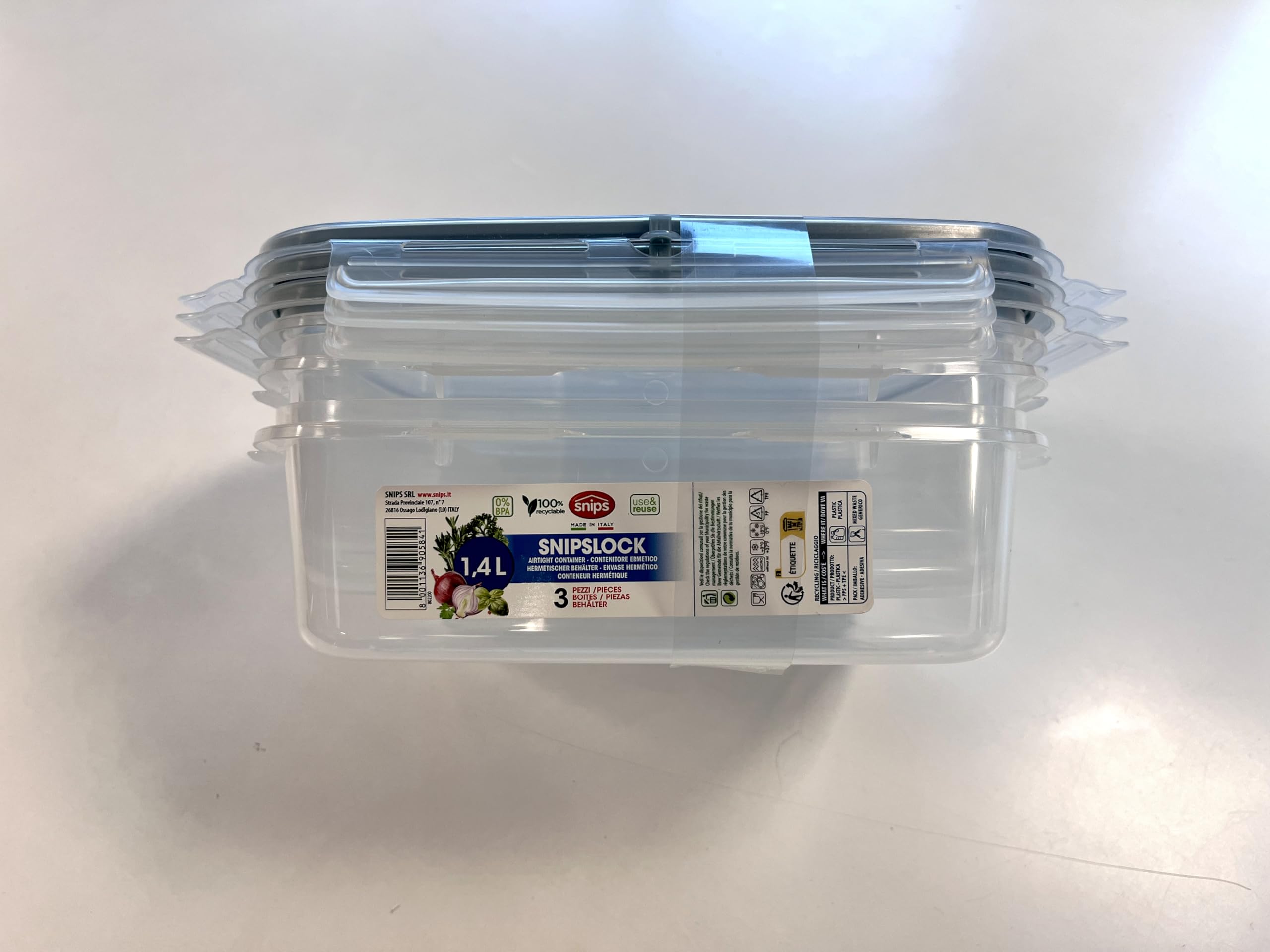 طقم علب تخزين مستطيلة من سنِبس يحتوي على ثلاث علب بسعة 1.4 لتر لكل واحدة، مصممة لتخزين الطعام بطريقة عملية ومنظمة. مصنوعة من خامات عالية الجودة وآمنة على الطعام – Safqqa Egypt