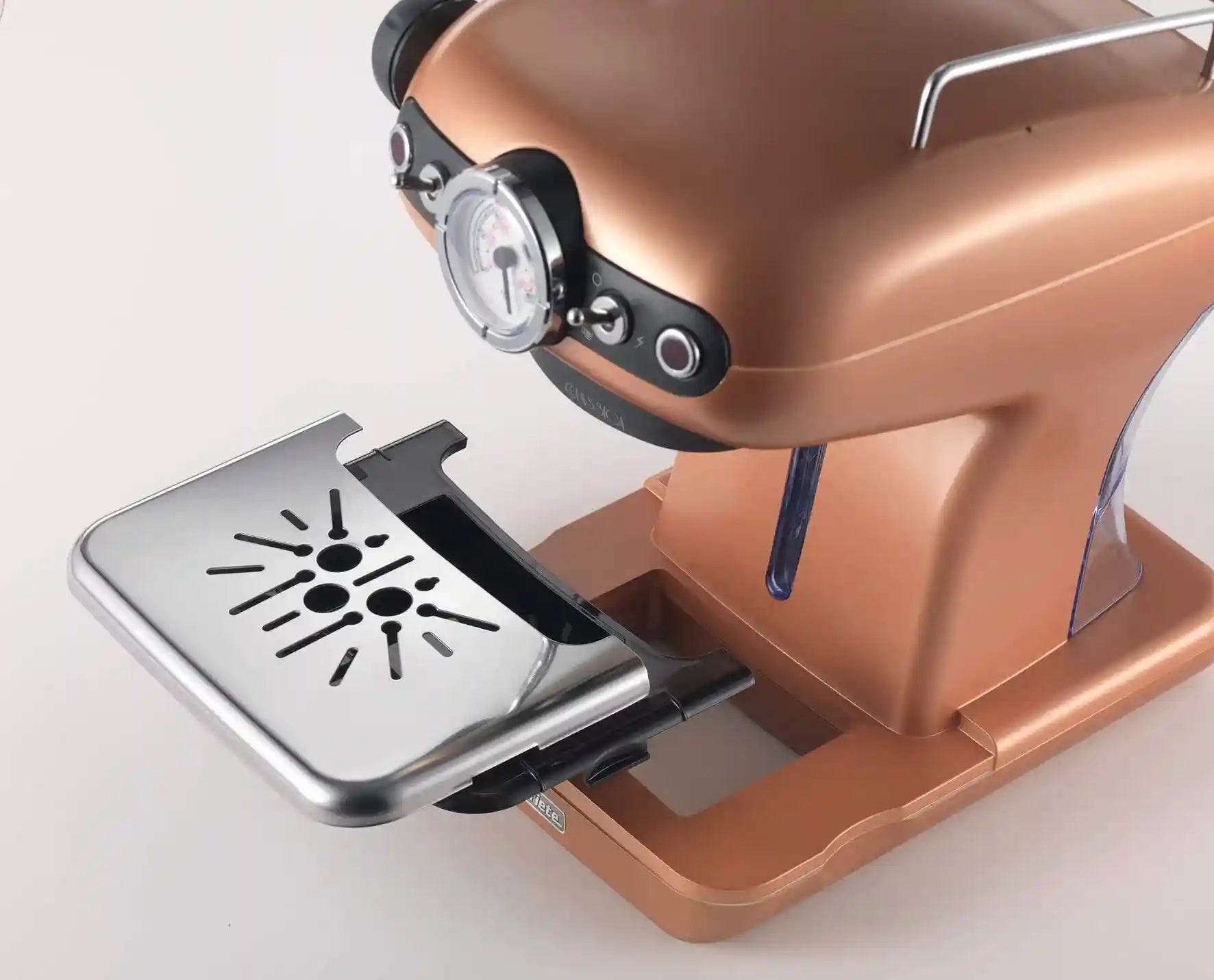 Ariete Classica 15-Bar Espresso Machine – Copper | With Manometer, Milk Frother & Auto Shut-Off | Compatible with Ground Coffee & ESE Pods | 850W Cappuccino Maker for Home & Office - Safqqa Egypt