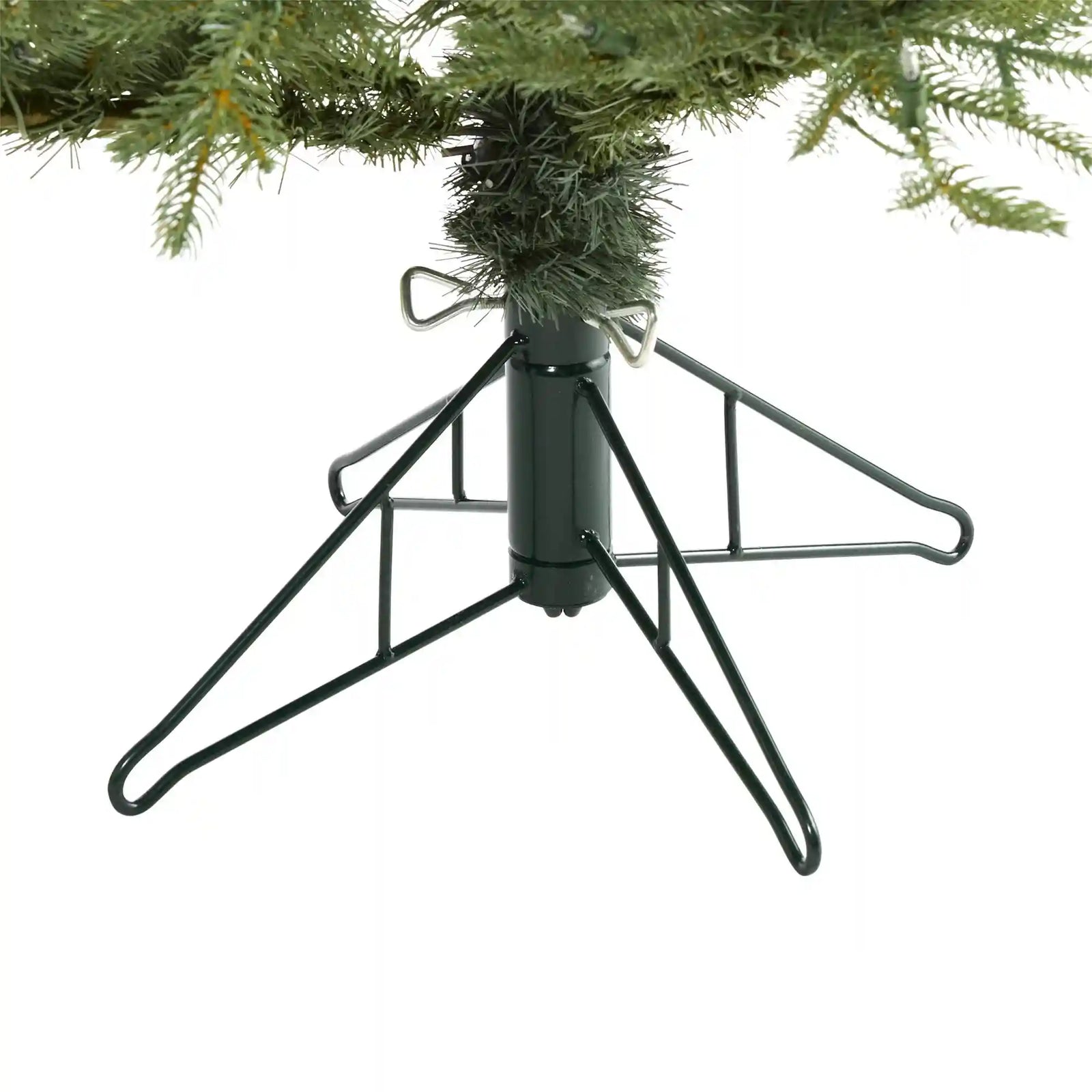 شجرة كريسماس صناعية من Nearly Natural – خضراء بخامات PVC وPE