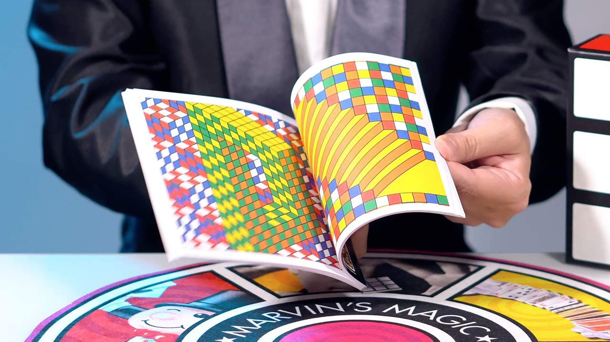 مجموعة الخدع السحرية Rubik’s Amazing Box من Marvin’s Magic – ألعاب سحرية للأطفال