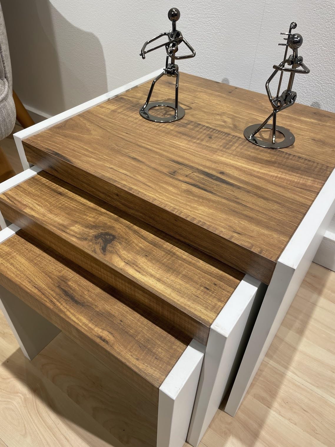 طاولات متداخلة مستطيلة حديثة من Wood Workers – طاولات عصرية ريفية للمنزل والمكتب