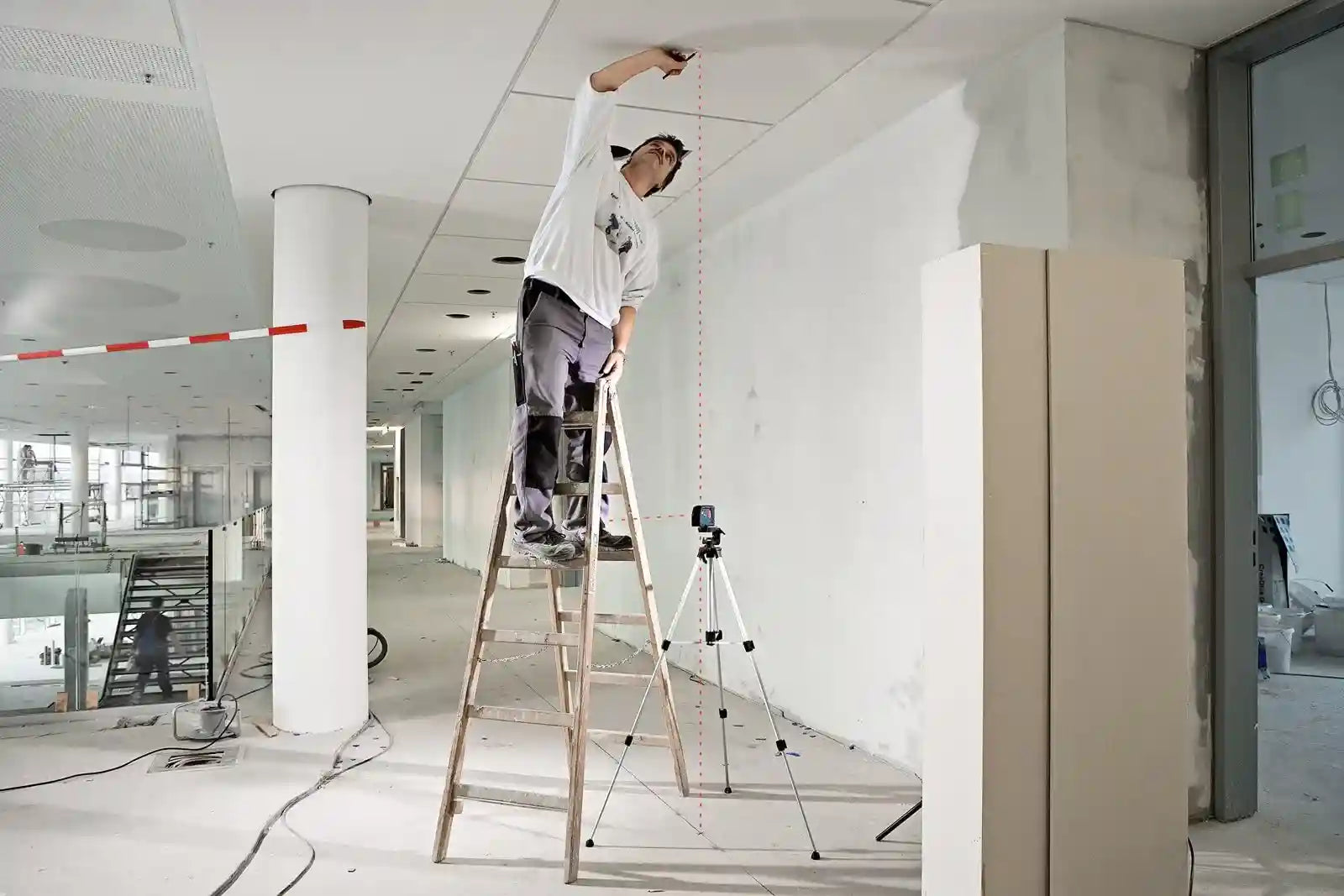 Bosch Professional GPL 5-Point Alignment Laser, 1.5V – Safqqa Egypt