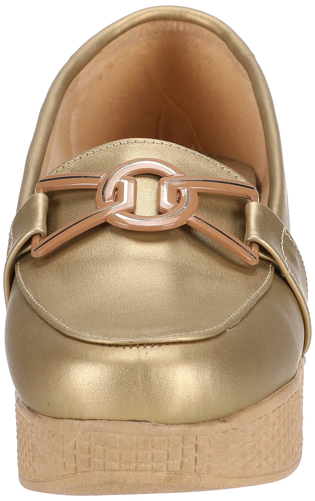 أحذية SWAY للنساء تجمع بين الأناقة والراحة والمتانة للاستخدام اليومي. تصميمها مزود بنعل داعم ومصنوعة من مواد عالية الجودة لتوفير راحة طوال اليوم