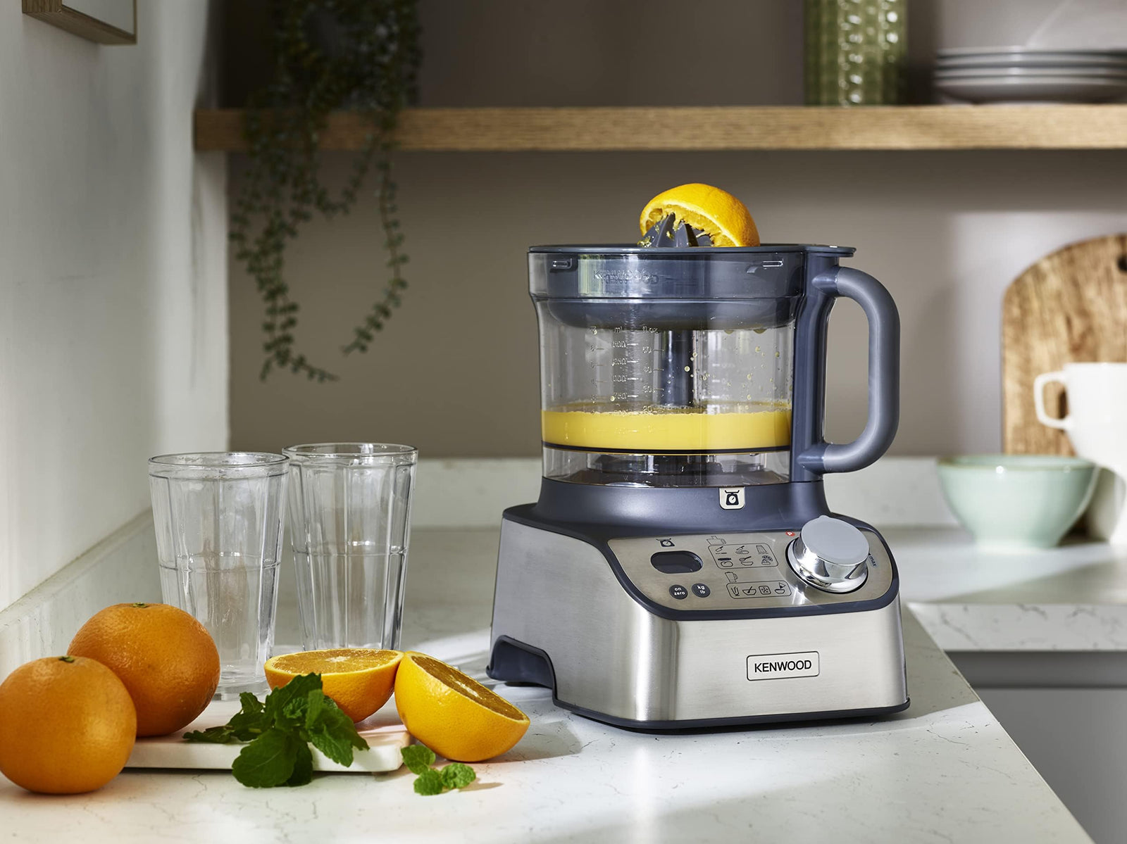 Kenwood Food Processor 1000W With Glass Blender, Glass Mill, Juicer Extractror, Dual Metal Whisk, Dough Maker, Citrus Juicer, Express Serve/Salad Maker, Kitchen Scale/Weighing Tray Fdm71.980Ss Silver