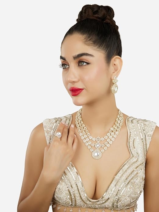 طقم مجوهرات نسائي من ماركة ZAVERI PEARLS موديل ZPFK18079 بلون ذهبي