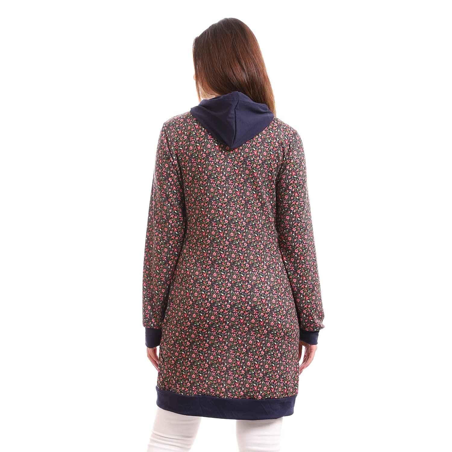 هودي أندورا للنساء يجمع بين الراحة والدفء والأناقة الكاجوال، مما يجعله مثاليًا للاستخدام اليومي.