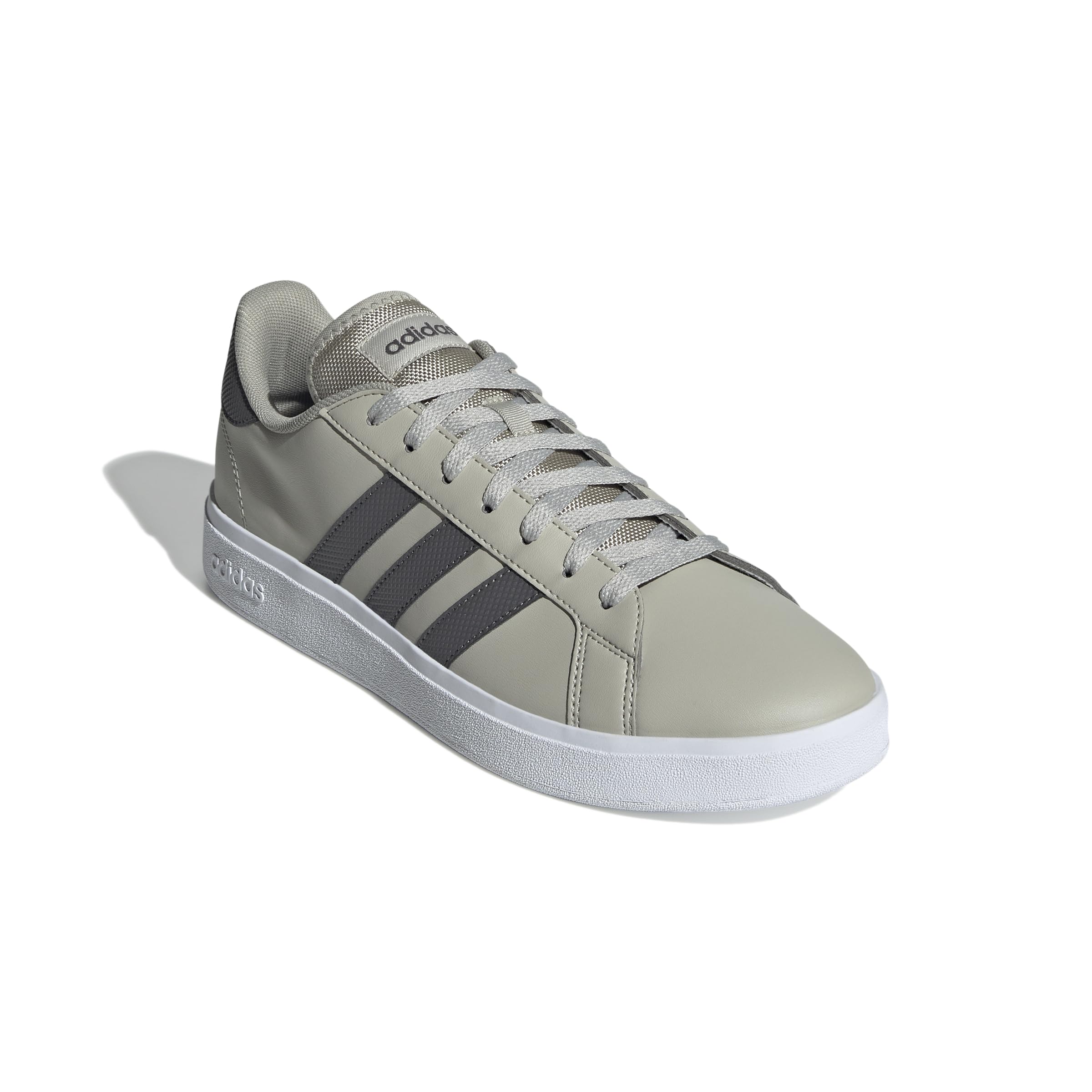 adidas MEN Shoes - Damage Box