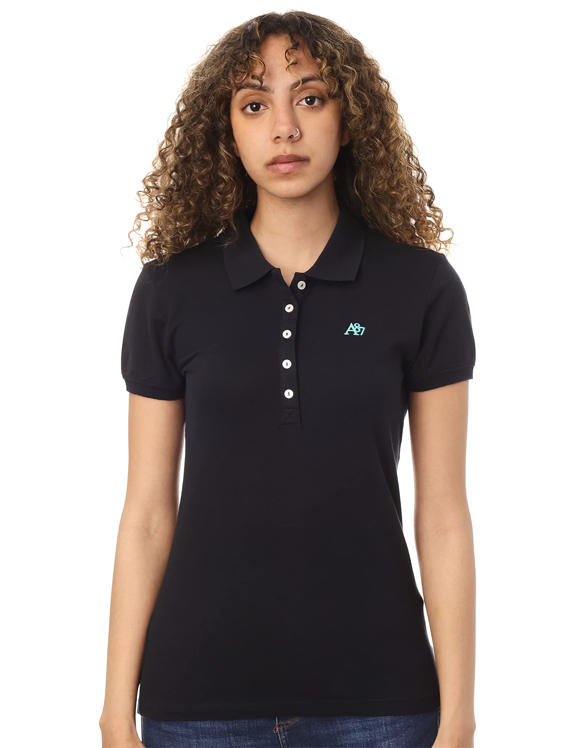 تيشيرتات Aeropostale للنساء مصنوعة من خامة ناعمة وقابلة للتنفس لتوفير راحة طوال اليوم.