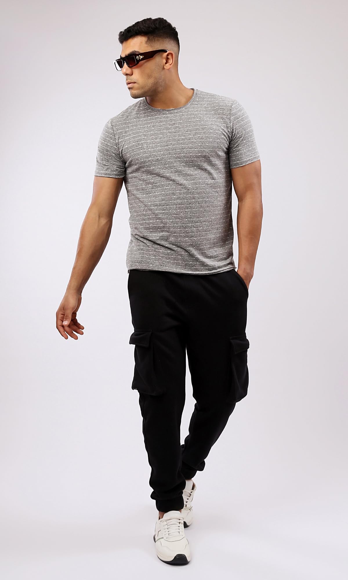 Ravin Heather Medium Grey Short Sleeves Slip On T-Shirt For MEN,Slip-on design for easy wearing. – Safqqa Egypt