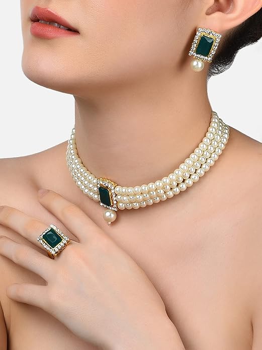 طقم مجوهرات نسائي من ماركة زافيري بيرلز لؤلؤ متعدد الخيوط بحجر أخضر موديل ZPFK10845