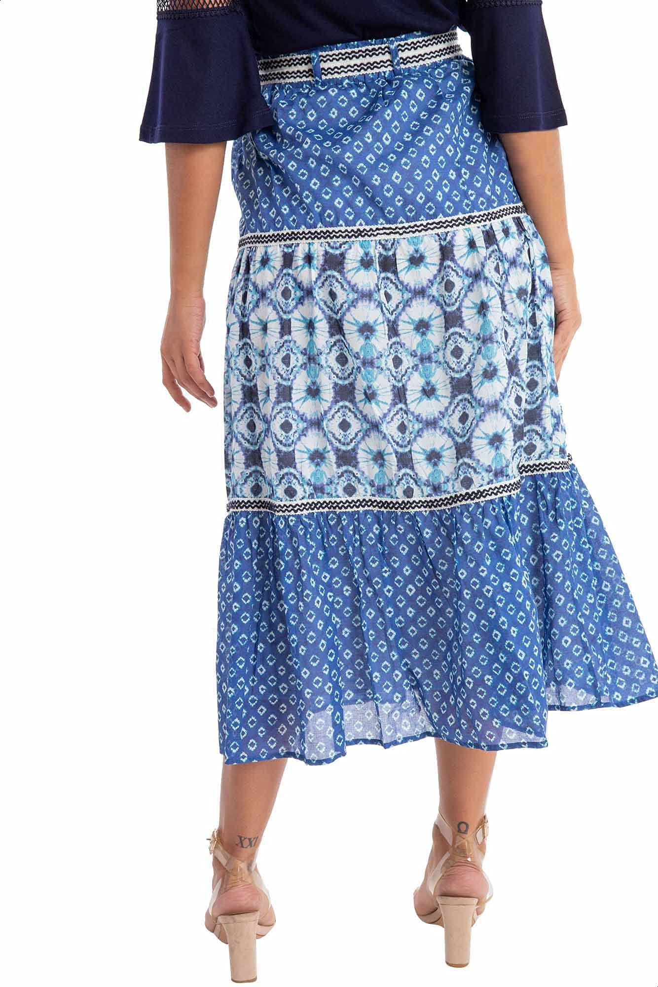 جيبة من بريمودا للنساء تتميز بتصميم أنيق وعصري يناسب الإطلالات اليومية. مصنوعة من خامة ناعمة 