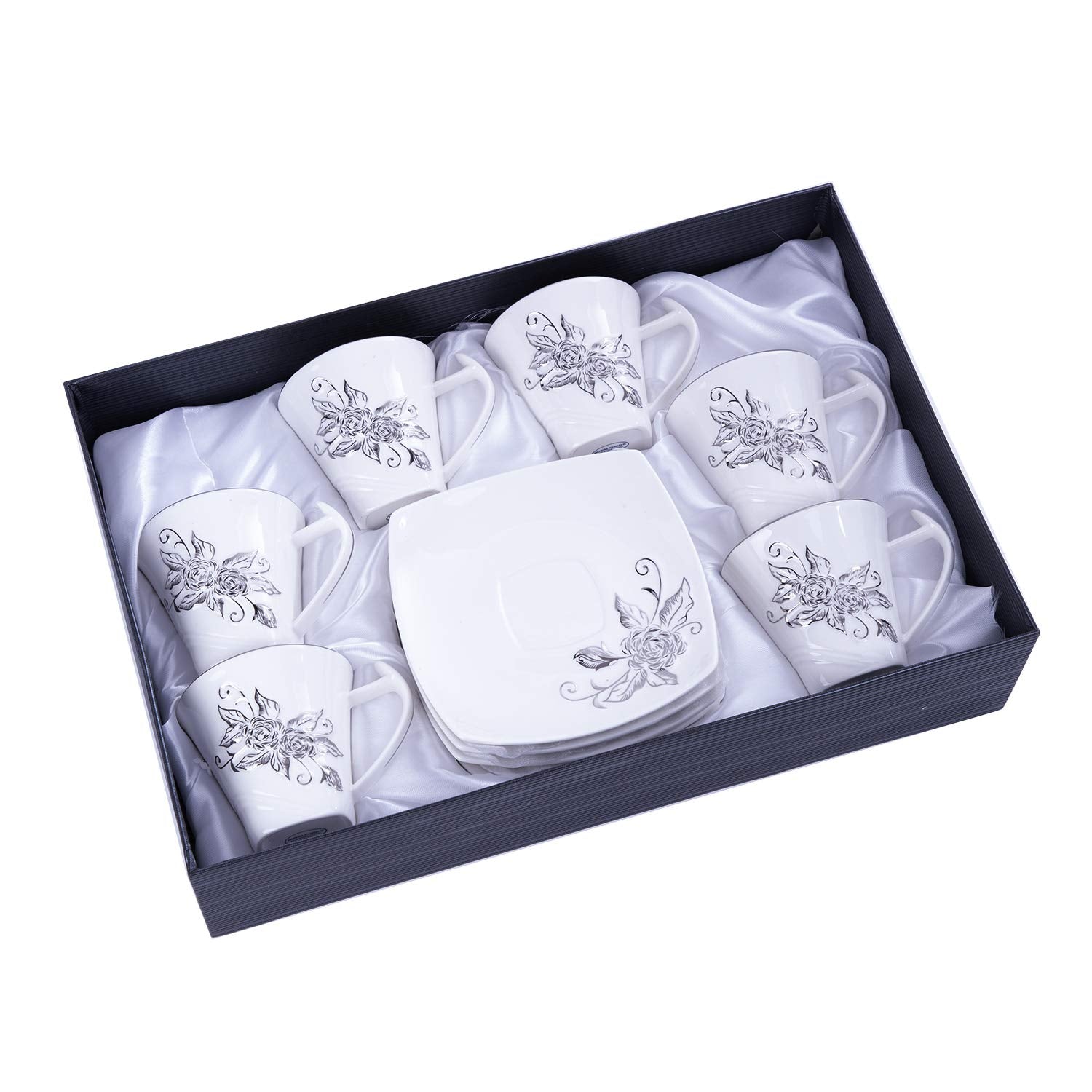 طقم أكواب وصحون من رويالفورد مكون من ١٢ قطعة، مثالي لتقديم الشاي أو القهوة بأناقة. مصنوع من خامات عالية الجودة، يوفر كل كوب وصحن متانة ولمسة نهائية ناعمة – Safqqa Egypt