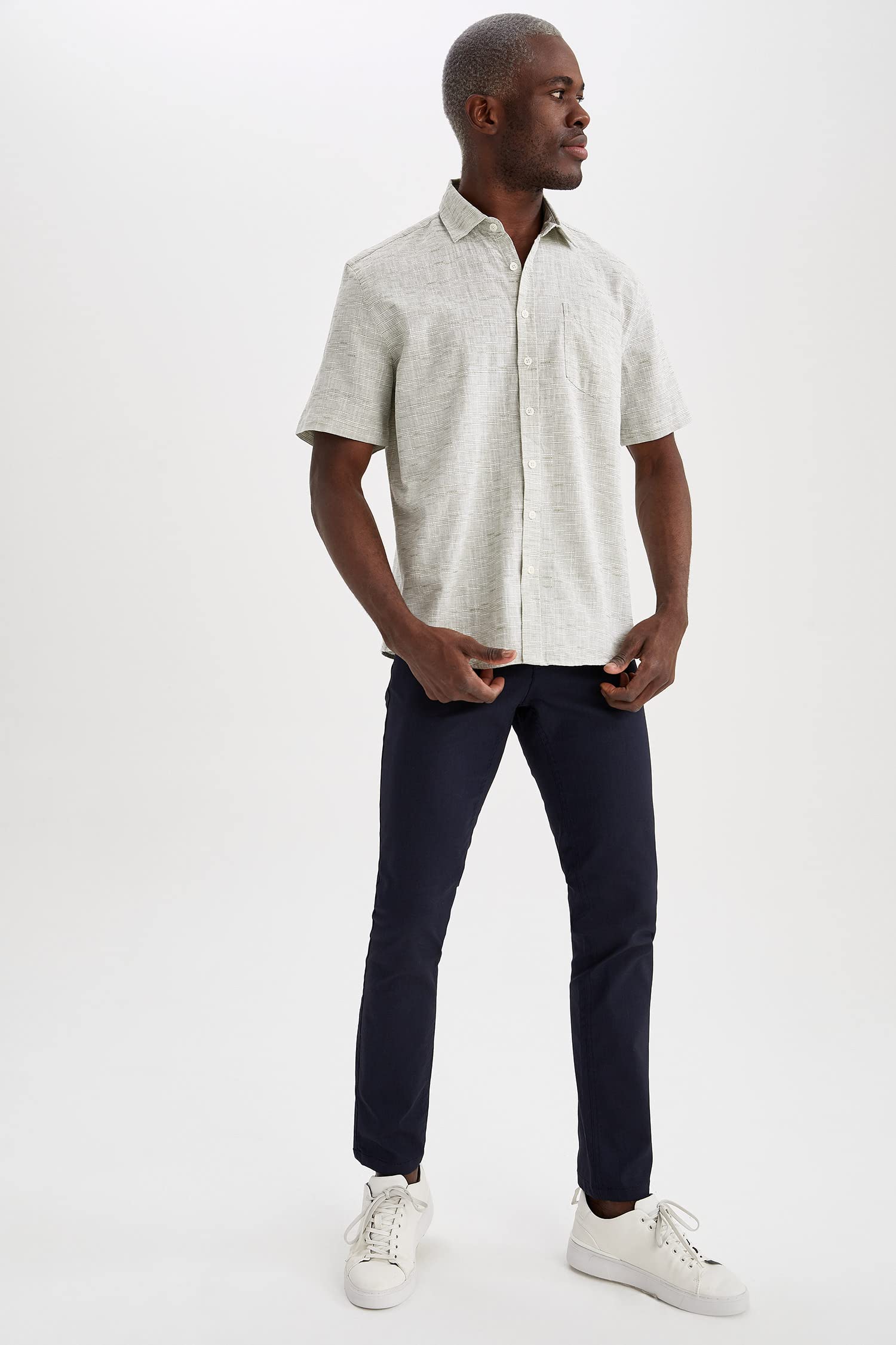 DeFacto mens U3706AZ Shirt - Safqqa Egypt