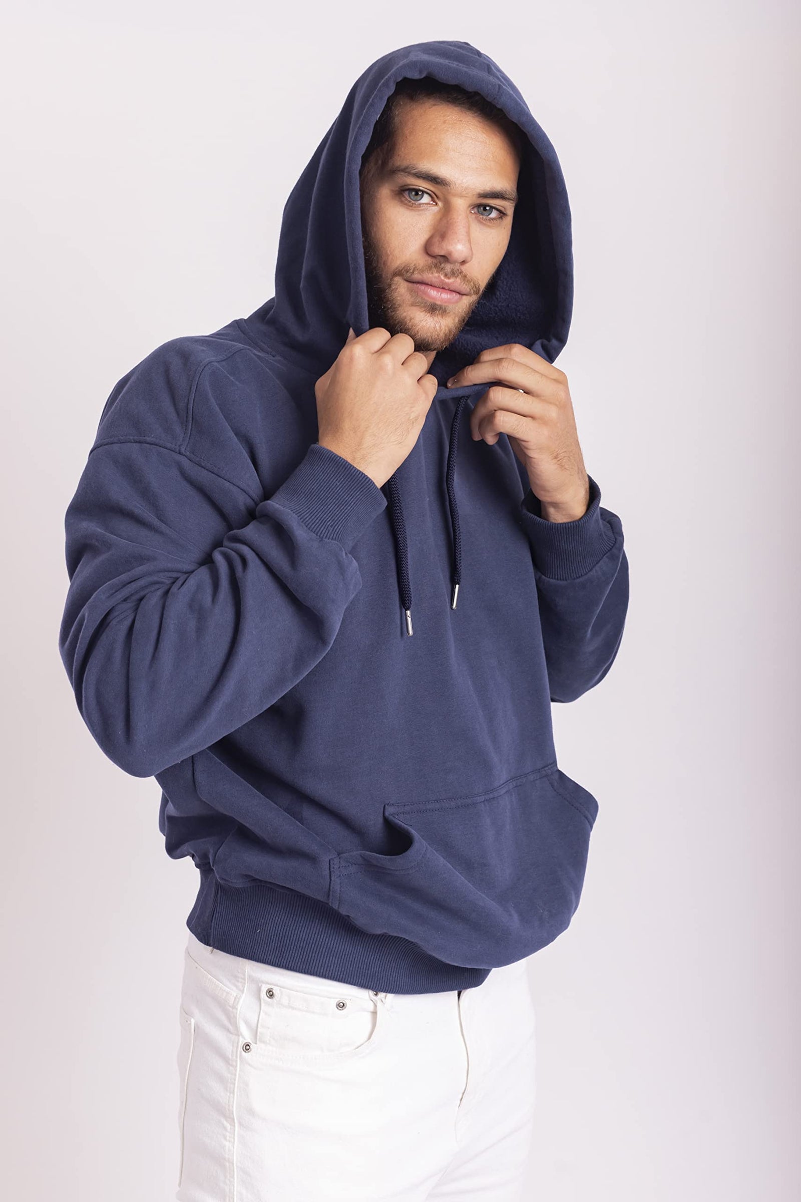 سويتشيرت واسع للجنسين من ZE بقبعة